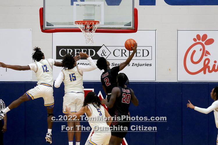 Carroll vs Ouachita boys basketball