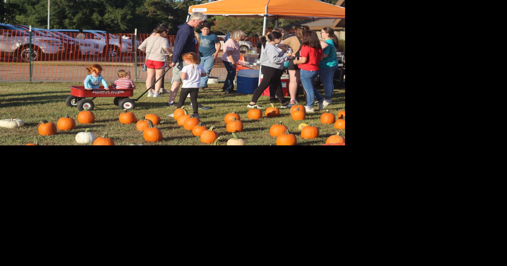 Church pumpkin patch marks 20 years | Local/State Headlines