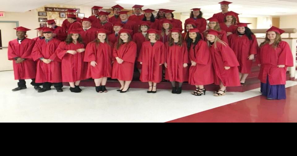 Hannibal High School celebrates midterm graduation Article