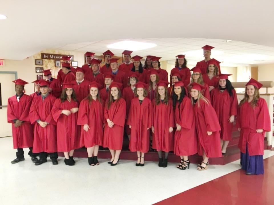 Hannibal High School celebrates midterm graduation Article