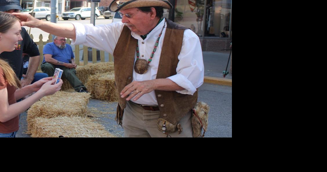 Bygone era returns to Hannibal during Twain on Main festival Local