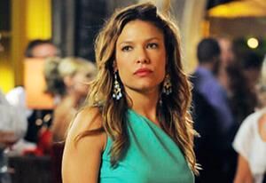 The Glades Exclusive Sneak Peek: Callie Has Cold Feet (But It's Not ...