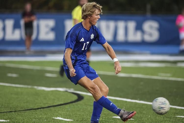 Pirates pull out tight road win over Blue Devils, first sweep of Quincy