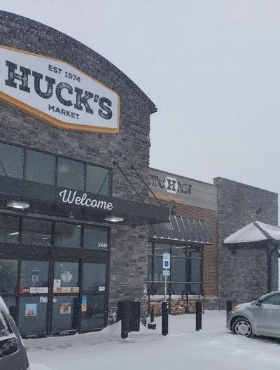 Huck's opens amid winter storm