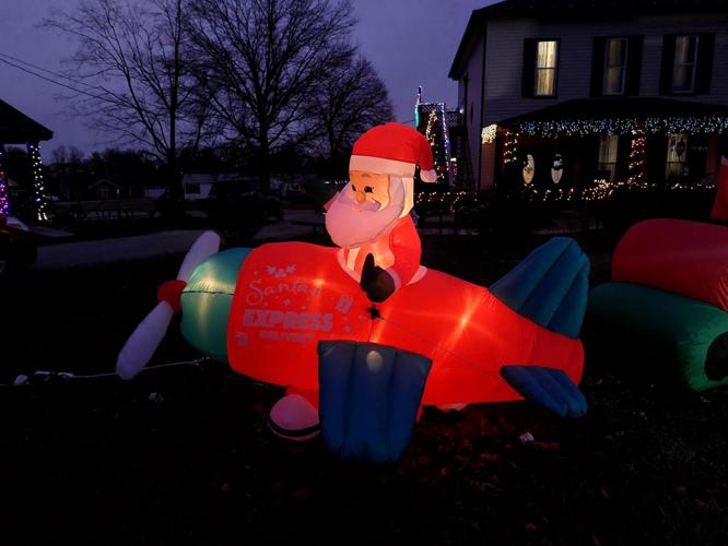 Country Aire Estates lights up Rensselaer News