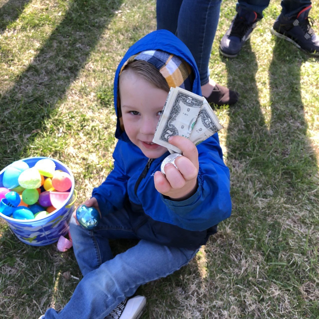 Children Happy To Find Candy And Cash At Easter Egg Hunt Local News Hannibal Net