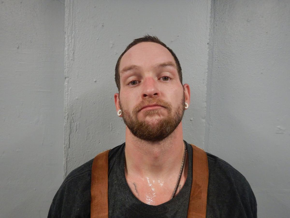 Hannibal man arrested on warrants after reportedly fleeing on bike