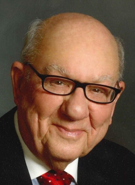 Obituary Robert W. Bob Richards 101 of Hannibal Mo