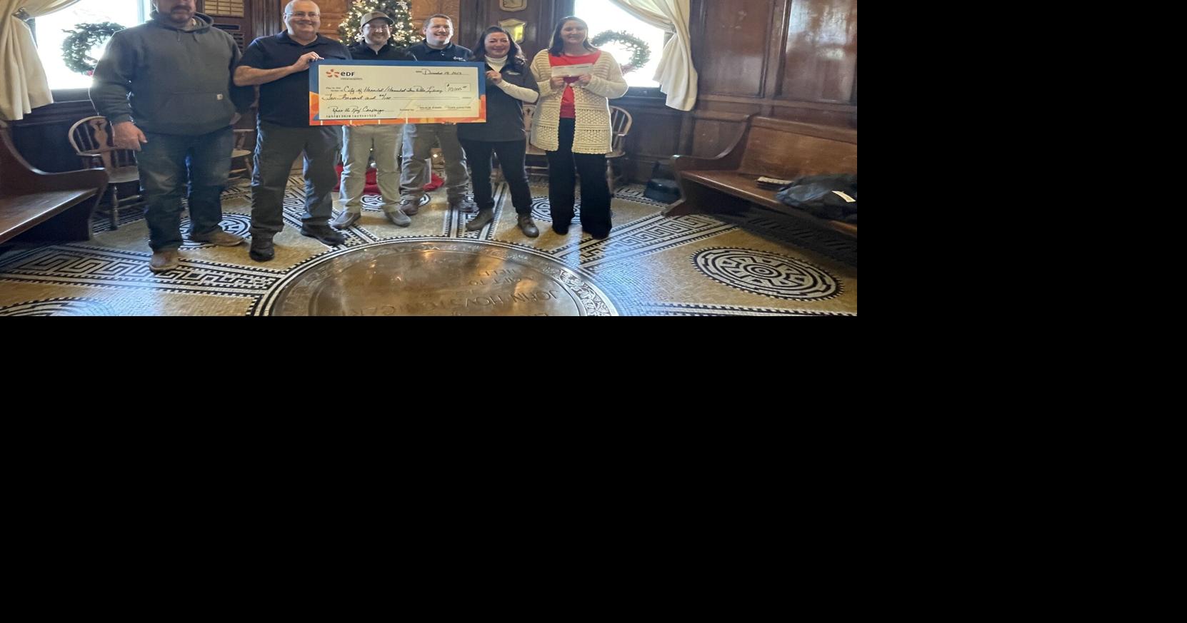 Hannibal Public Library receives donation for 'Raise the Roof' campaign News