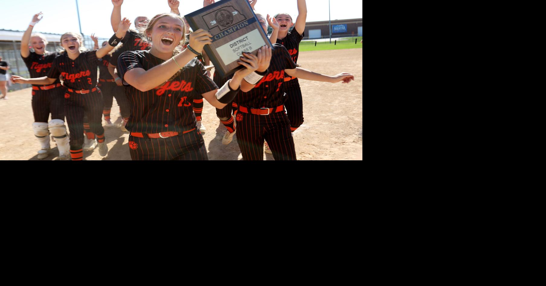 Tigers sweep Lincoln Pius X to clinch another berth to state softball tournament