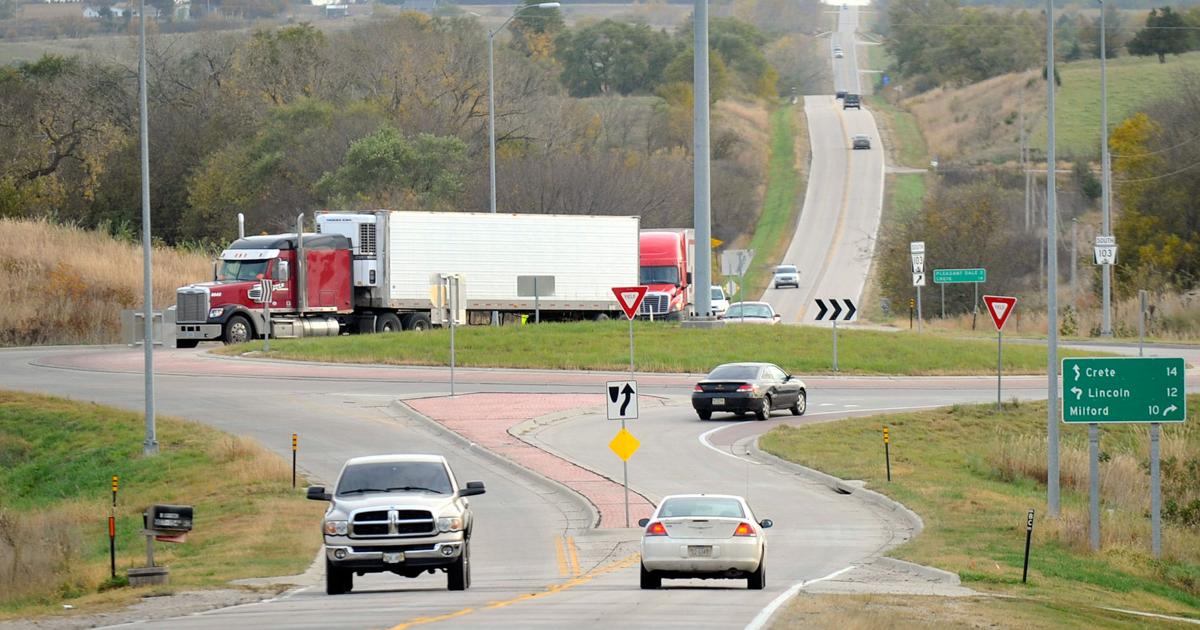 State roads official touts roundabouts | News | hastingstribune.com