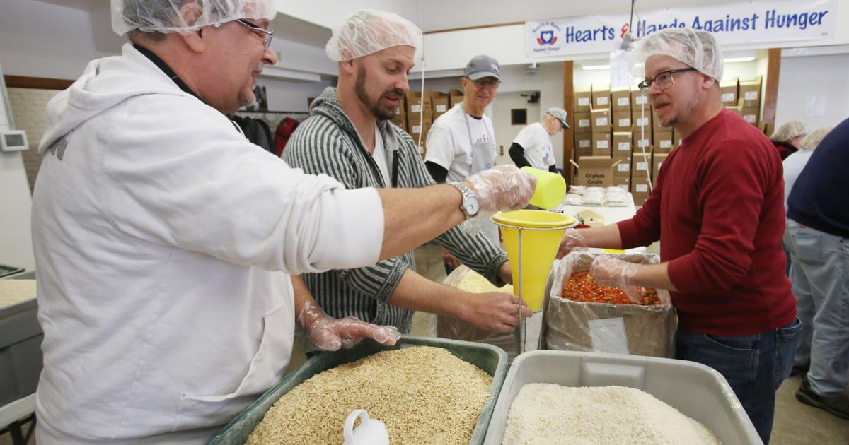 Voluntarios empacan más de 156,000 comidas con destino a Guatemala en un solo día |  Noticias