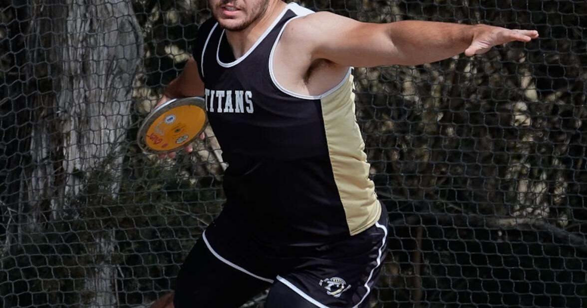 C-7 district: Vorderstrasse narrows focus to throws as Thayer Central senior's season winds down