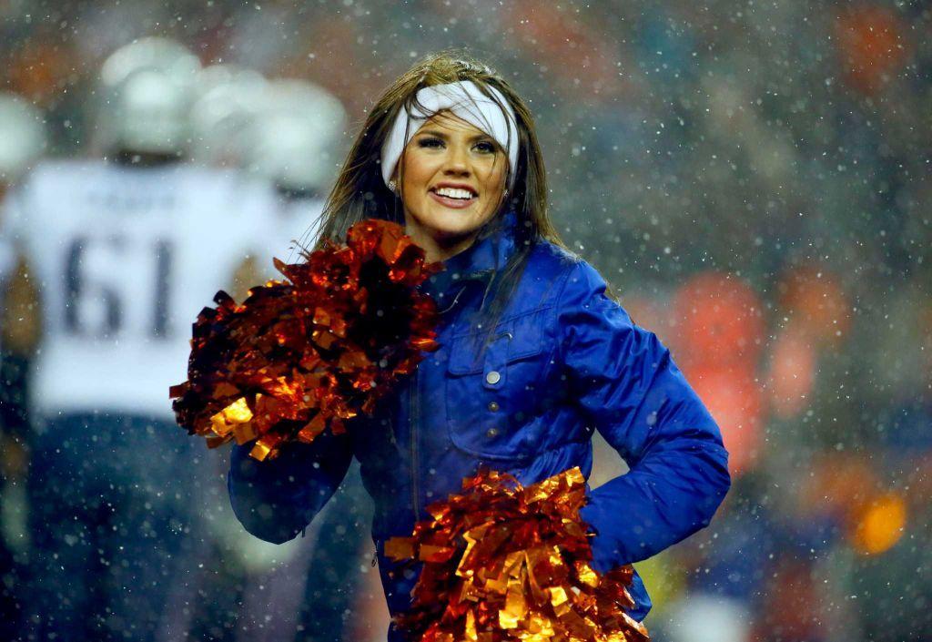 How to Get in Shape Like a Denver Broncos Cheerleader