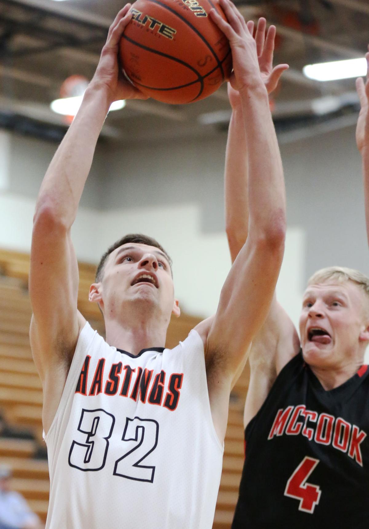 No 3 Tigers Back To Form In Rout Of Bison Hastingstribune Com