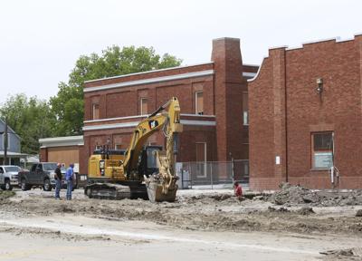Contractors Dig In At Longfellow News Hastingstribune Com