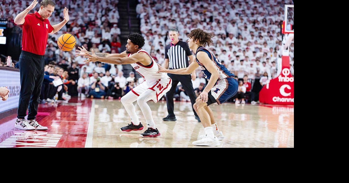 No. 5 Nebraska drops second-straight game with home loss to No. 9 Illinois