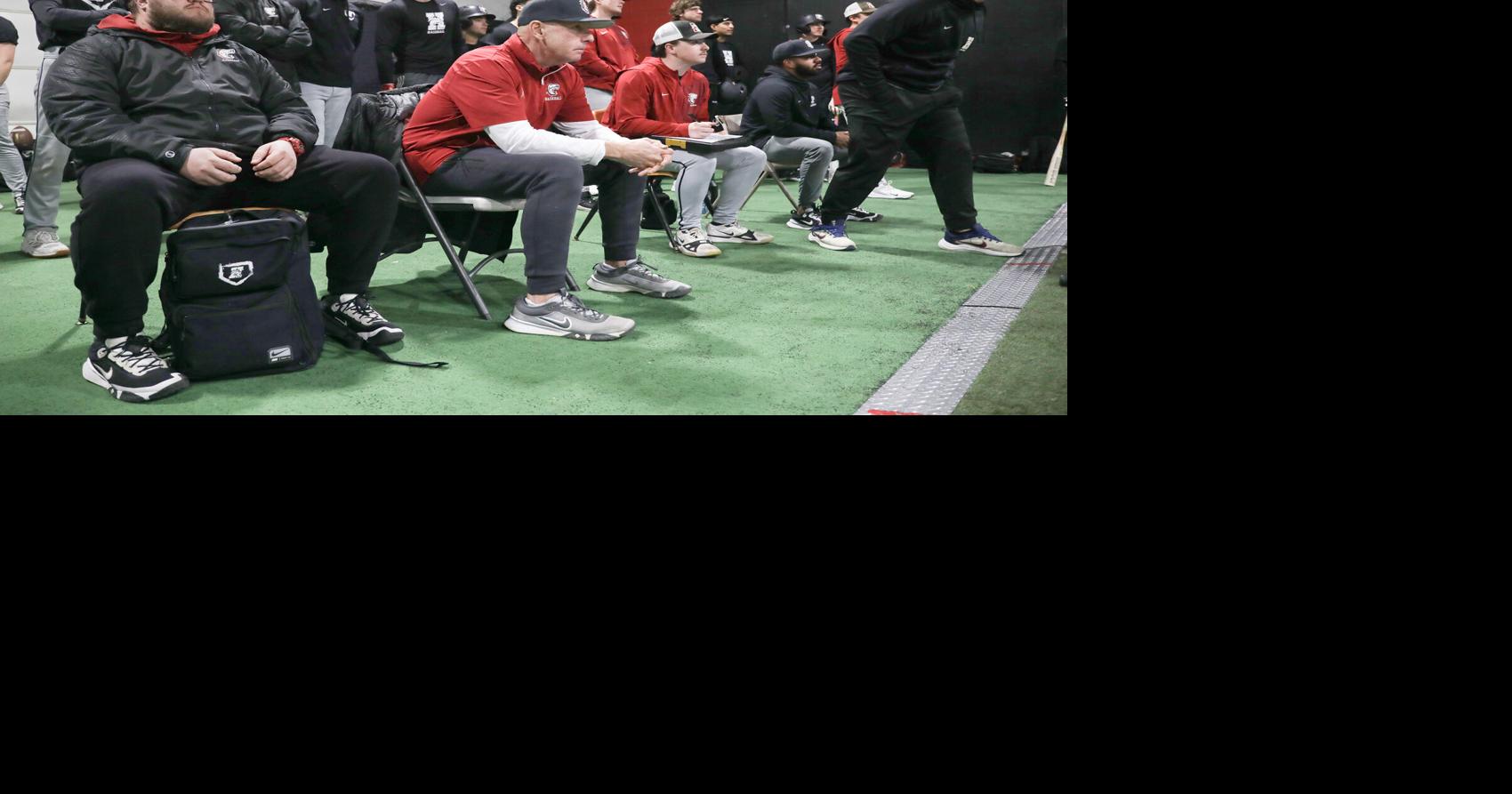 Hastings College baseball coach Victor Rojas announces cancer diagnosis