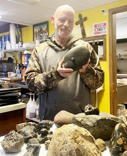 Meteorite hunter gives area diners chance to see his collection