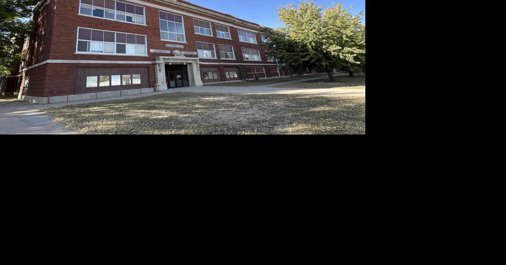 Norfolk firm to remove asbestos from old middle school