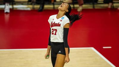 Tre Giocatrici di Pallavolo dal Nebraska nella Lista dei Premi Nazionali