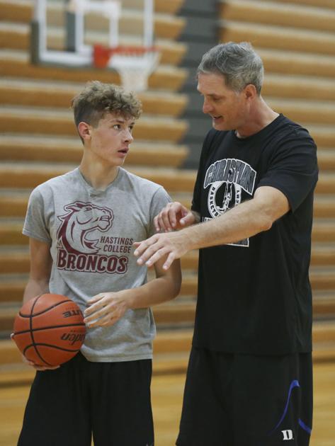 Laettner Hosts Hoops Camp At Hastings Sports Hastingstribune Com
