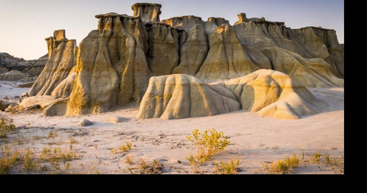 Closest national parks to Grand Island