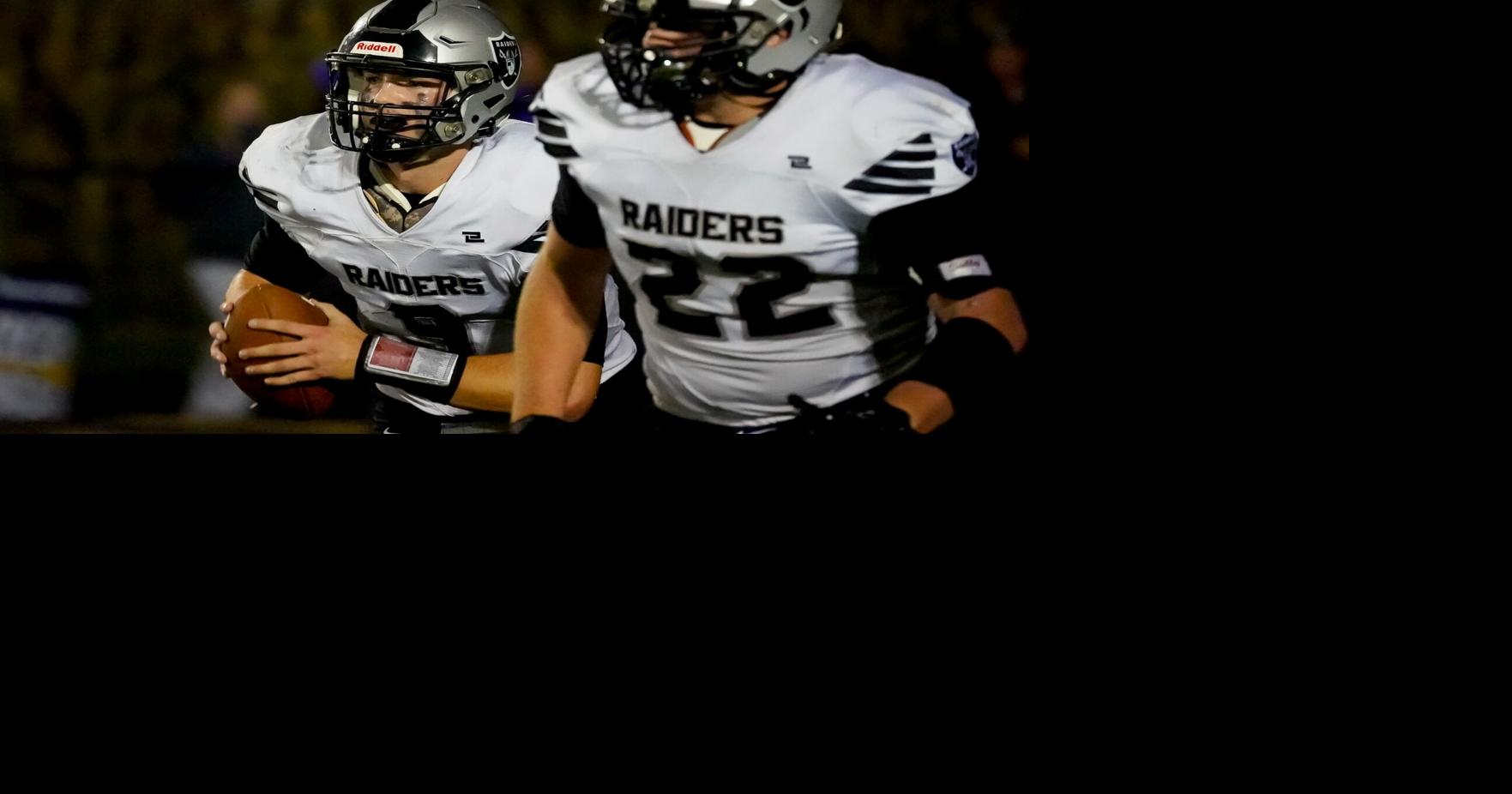 Top-ranked Raiders play close to lights out in 62-14 win over Deshler