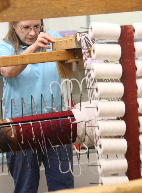 p06-10-19MINweavers1.jpg