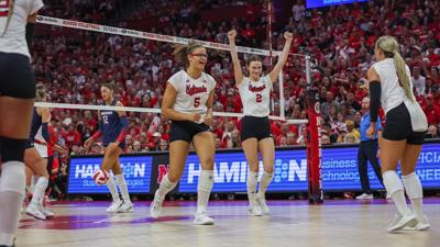 Nebraska volleyball sweeps Arizona to finish10-0 in non-conference play