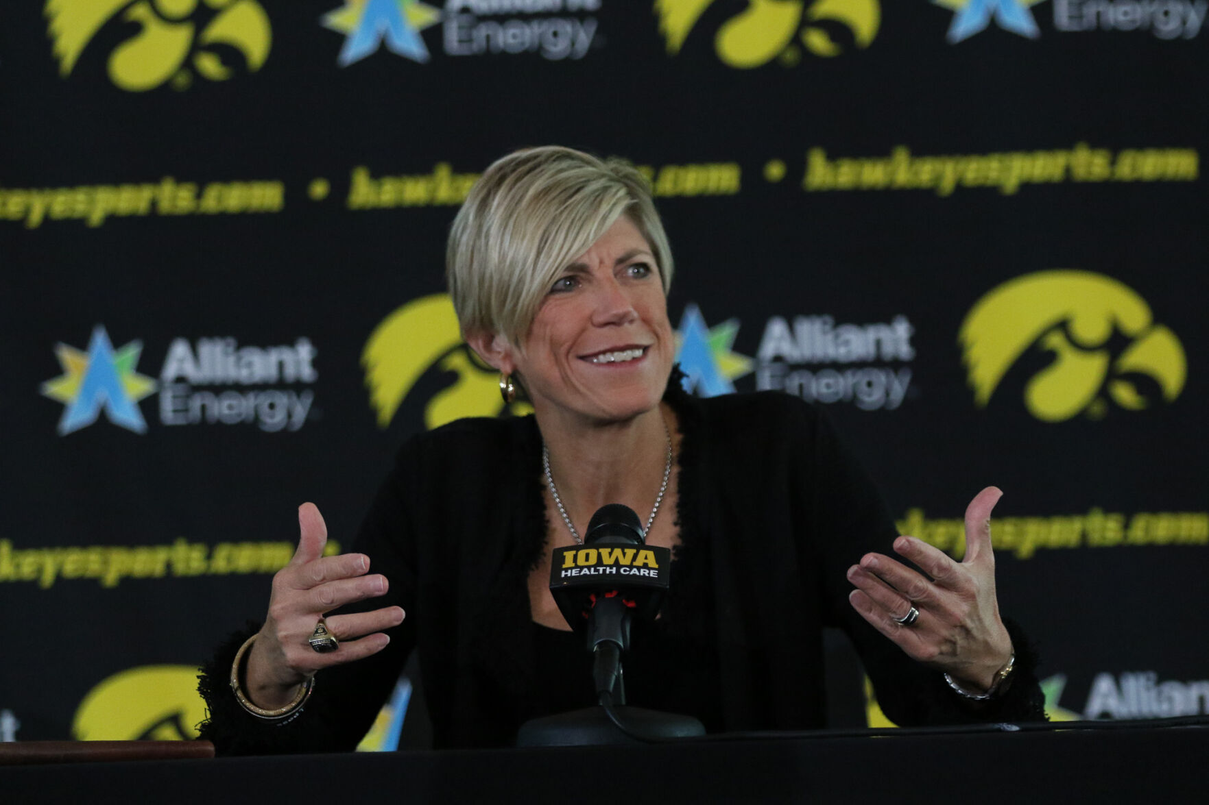 Photo Gallery: Iowa Women's Media Day | Basketball | Hawkeyenation.com