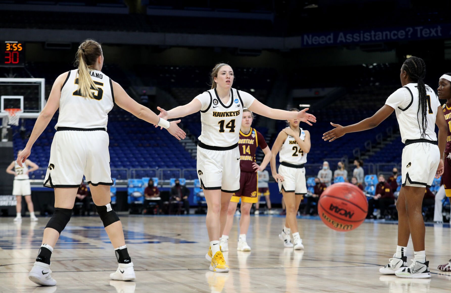 Iowa Women Open NCAA Tournament With Win | Basketball | Hawkeyenation.com