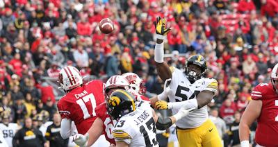 Daviyon Nixon Wisconsin Rush