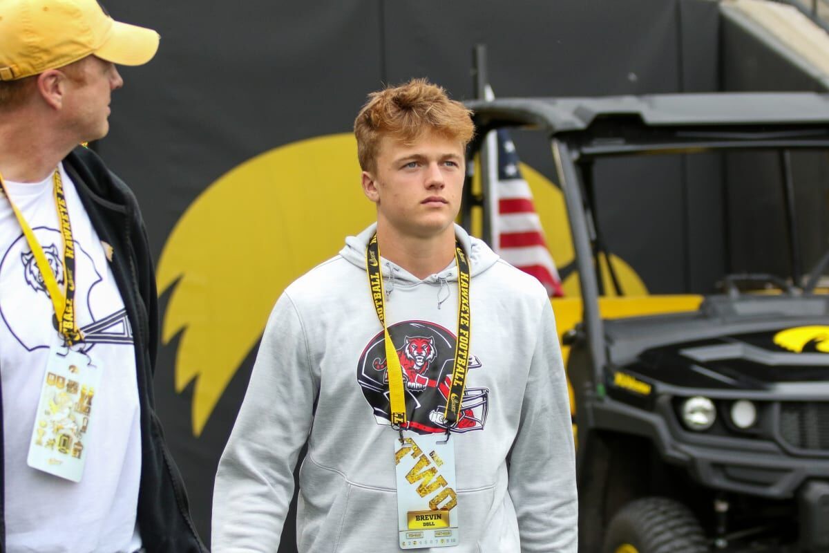 Brevin Doll Geared Up For College | Football | Hawkeyenation.com