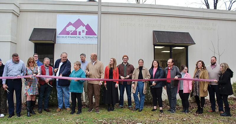 Redbud Financial holds ribbon-cutting for new location