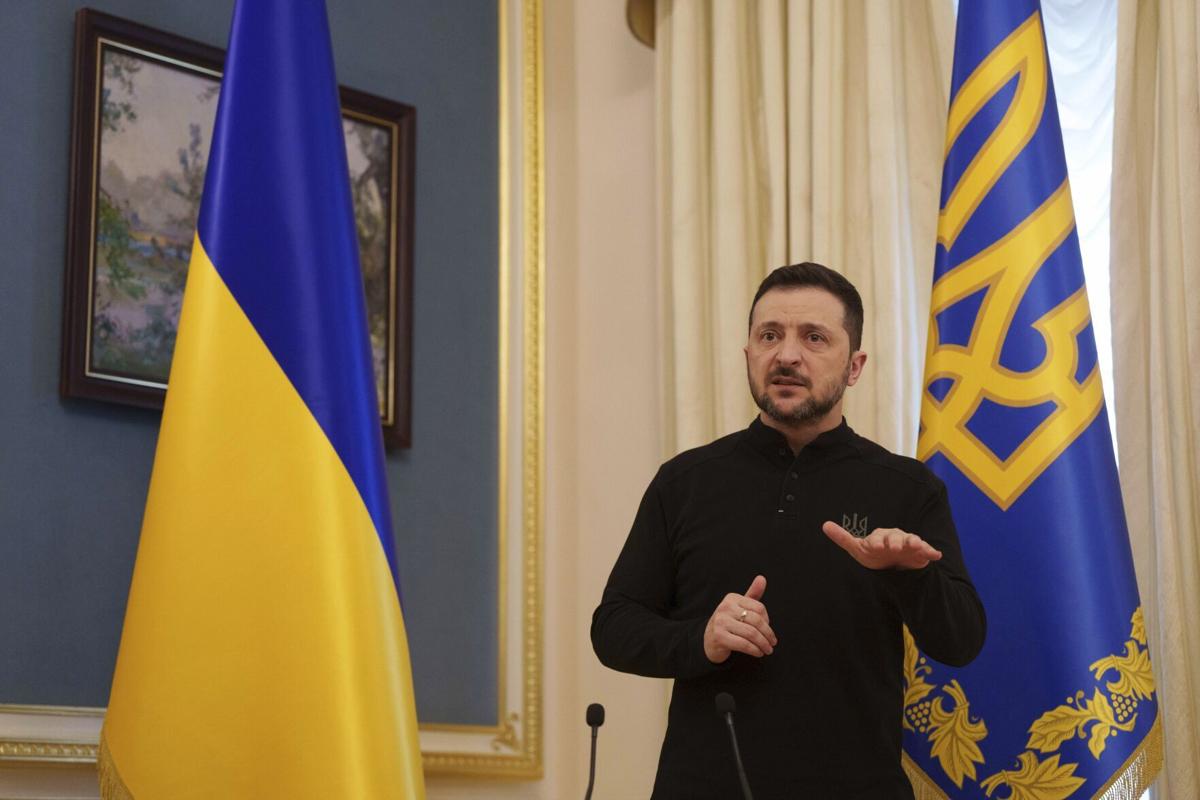 Trump says Ukraine could 'forget about' joining NATO as he prepares to host  Zelenskyy for talks | Archives | hendersondispatch.com