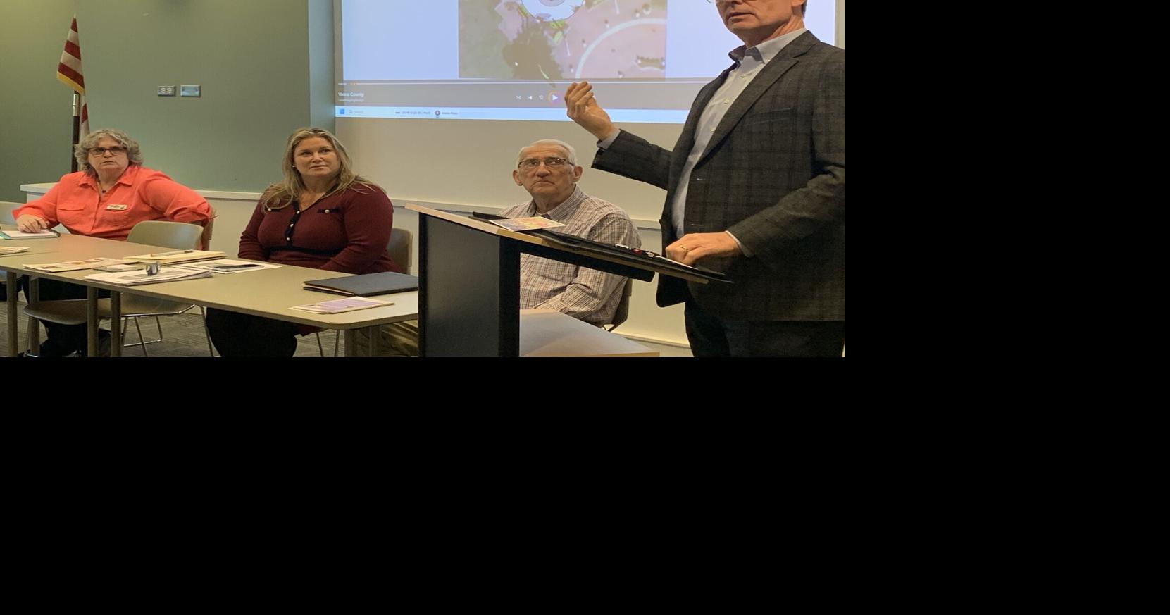 Library hosts nonprofit meeting | Archives | hendersondispatch.com
