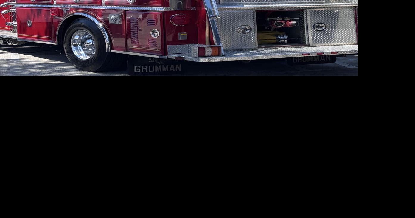 Firefighters pay tribute to late Ronnie Lassiter