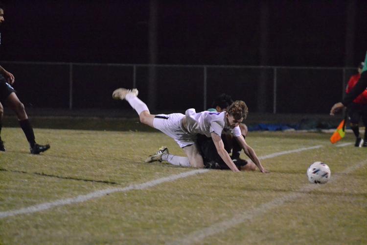 Vipers mark historic 31 upset over Carrboro Archives