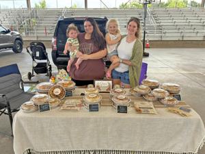 Farmer's Market preps for last day