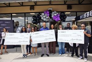 Hibbett donates to Stockbridge schools