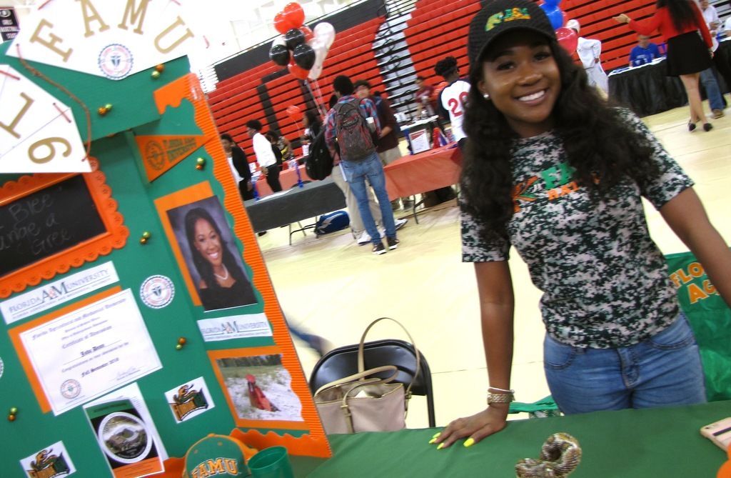business management scholarships for high school seniors