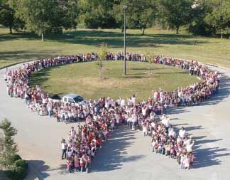 School raises awareness, honors cancer survivors