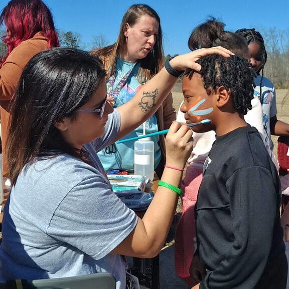 Woodland Elementary's Color Run Benefits Ferst Readers | News - Vimarsana News