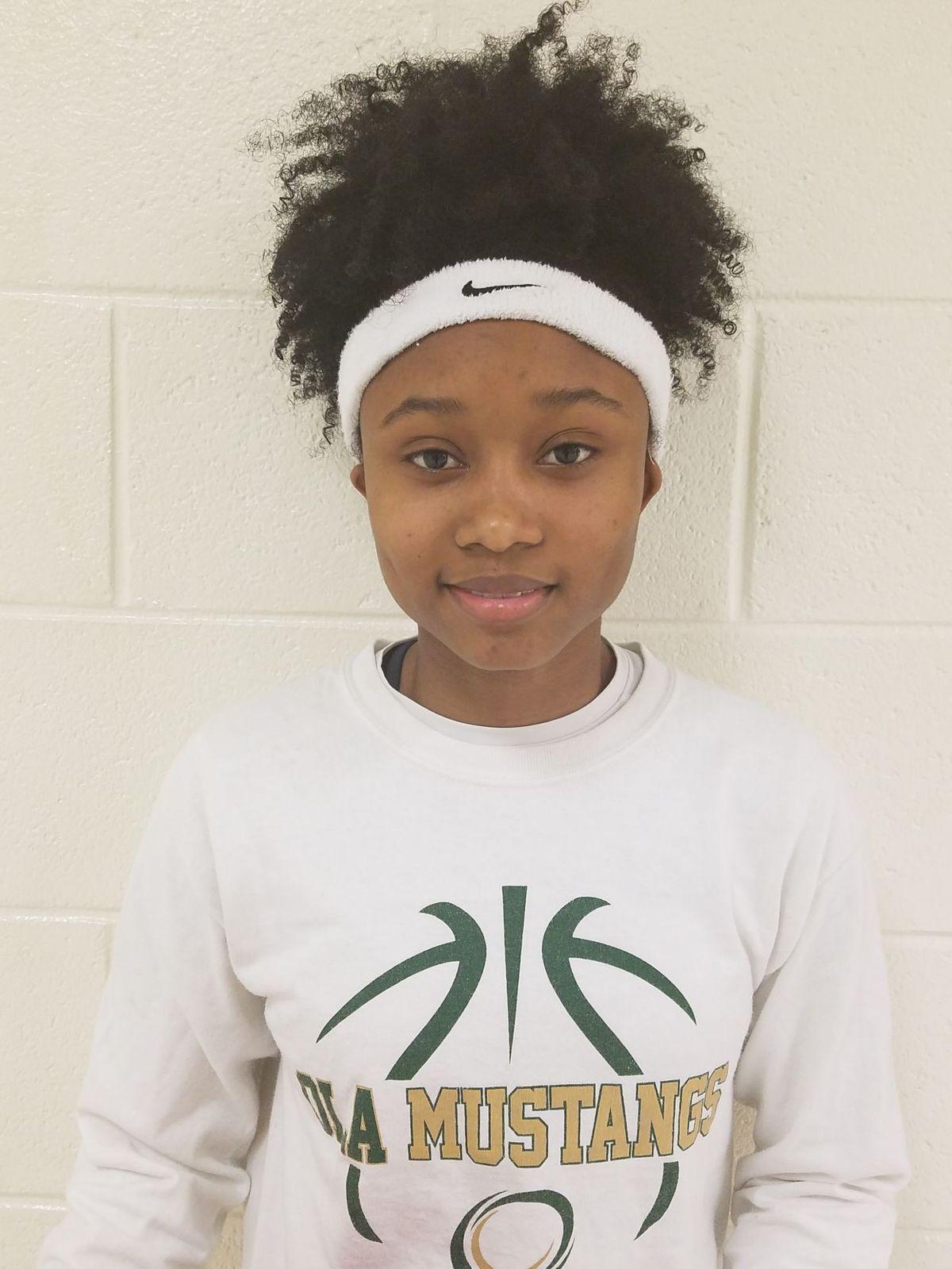 HENRY FAN’S CHOICE GIRLS BASKETBALL PLAYER OF THE WEEK Jaela Dunn, Ola