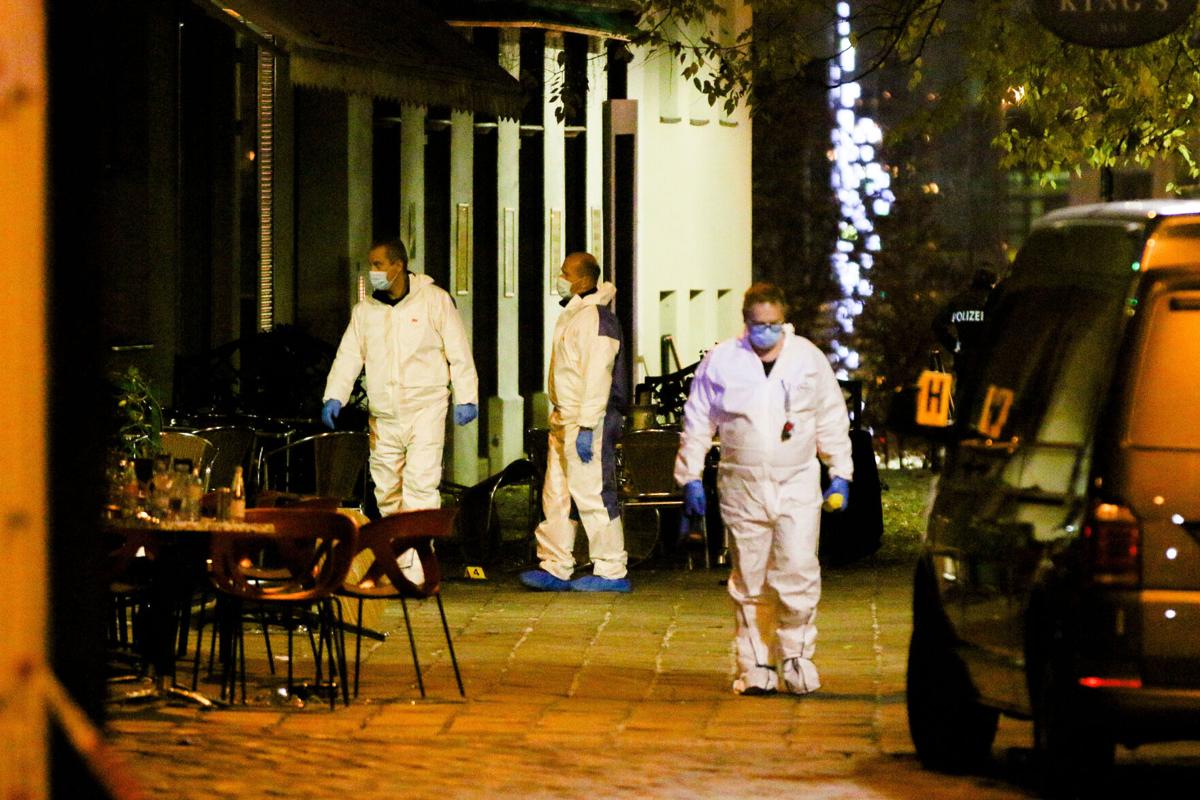 Four People Killed In Cold Blood In Vienna During Night Of Terror Henryherald Com