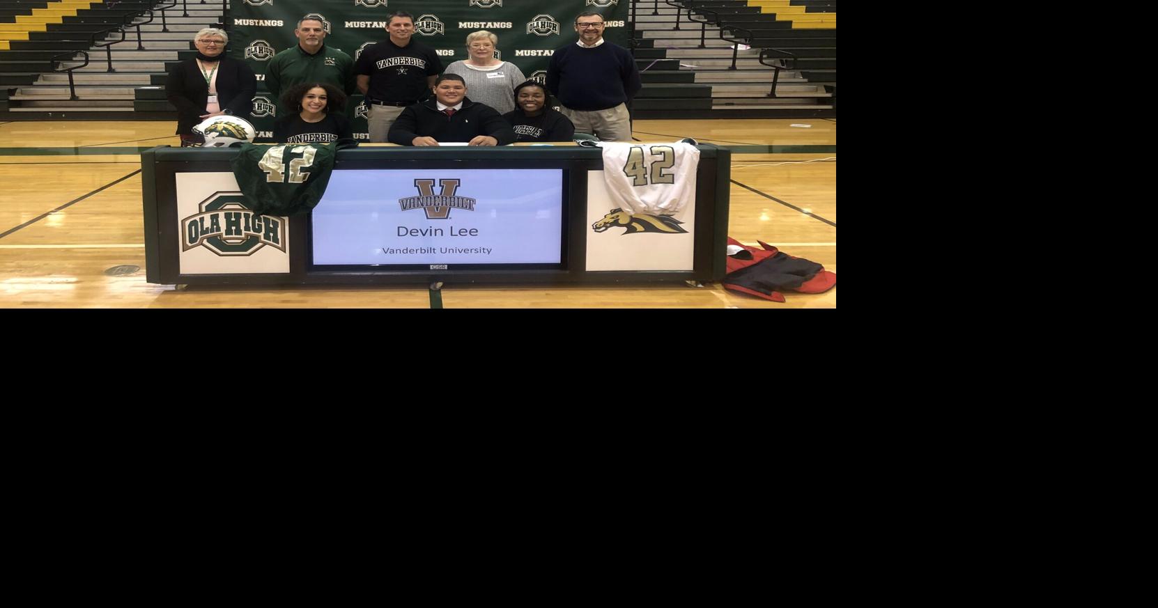 Ola lineman Devin Lee signs with the Vanderbilt Commodores | Sports |  