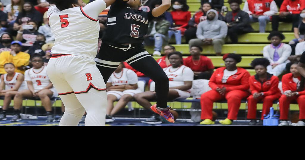Luella girls basketball team defeats Baldwin, advances to state