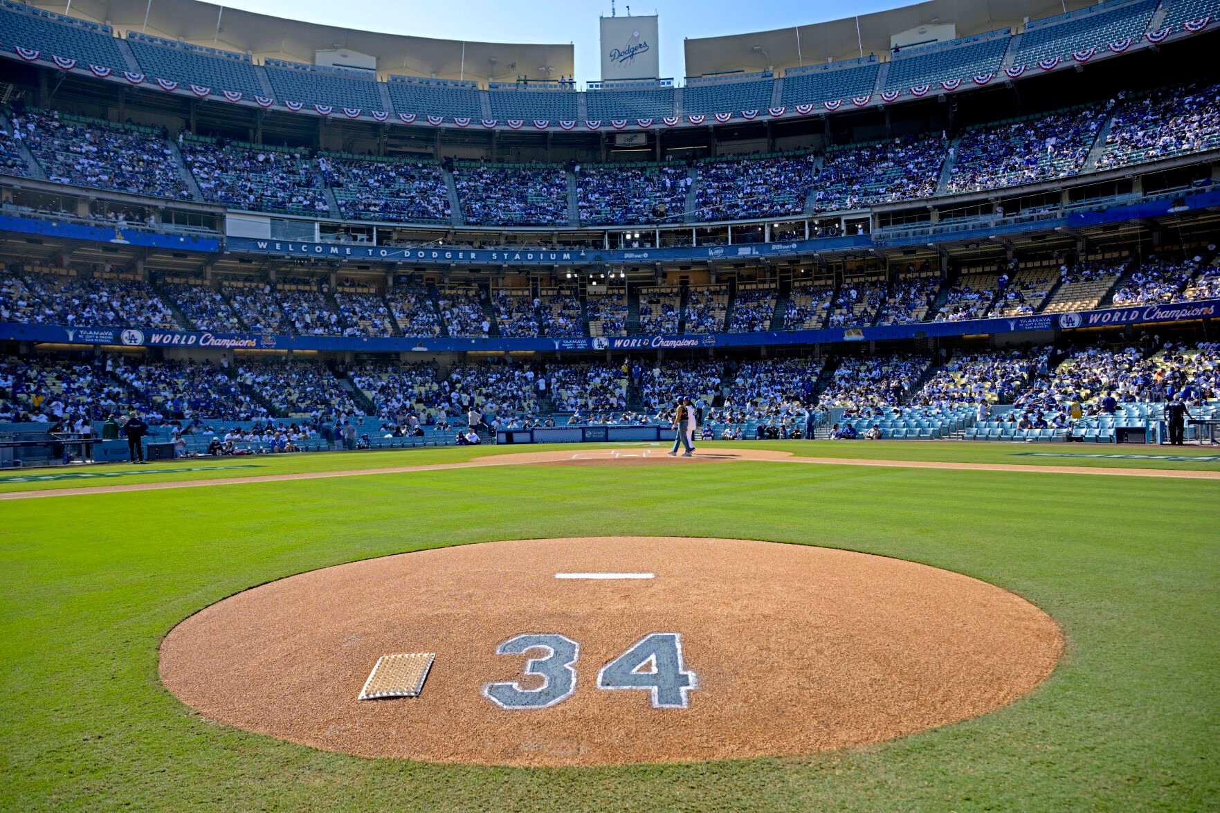 MLB: Los Angeles Dodgers-Championship Celebration | Fieldlevel |  henryherald.com