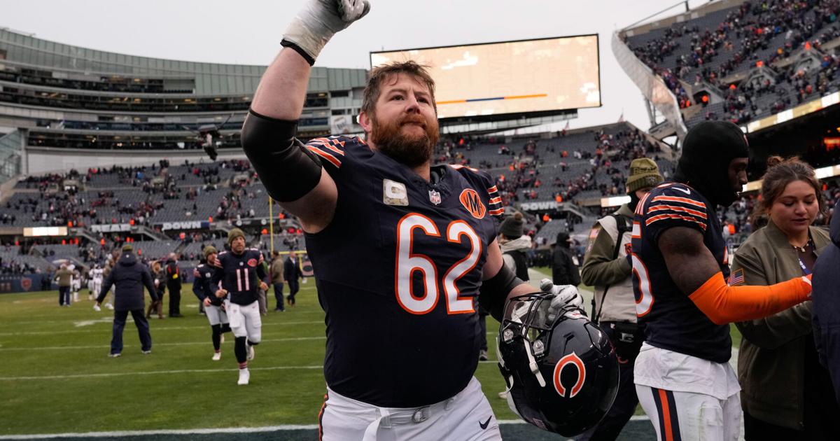 Joe Thuney of the Bears is voted as the top interior offensive lineman ...